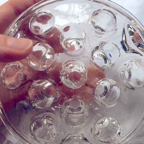 Vintage glass flower frog - Picture 4 of 5